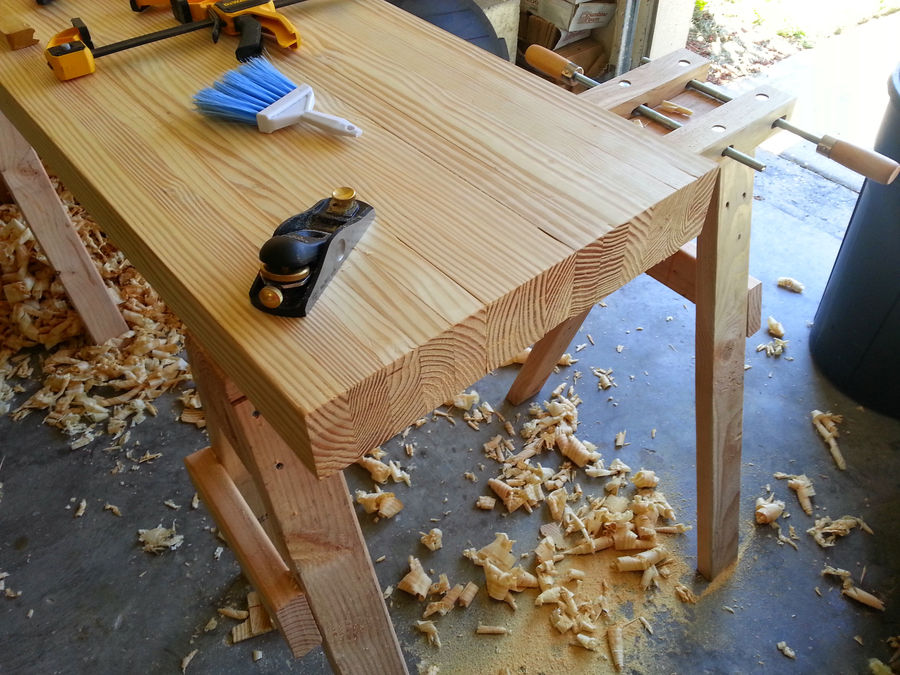 浏览美国网站找到了这个木工桌制作流程分享给